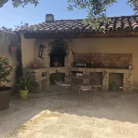 Villa dans le LUBERON à 2 km de LOURMARIN Lauris Esterno foto