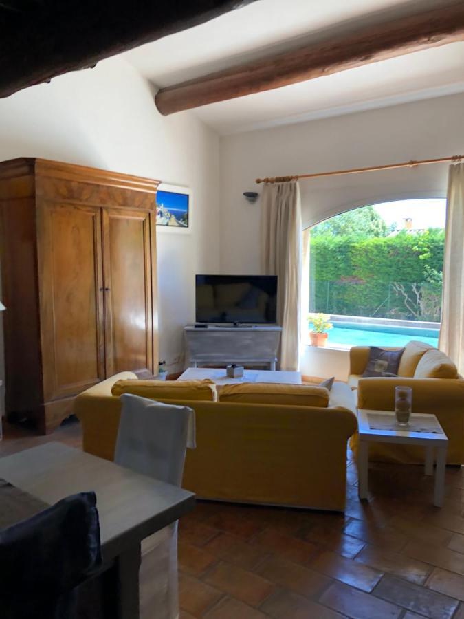 Villa dans le LUBERON à 2 km de LOURMARIN Lauris Esterno foto
