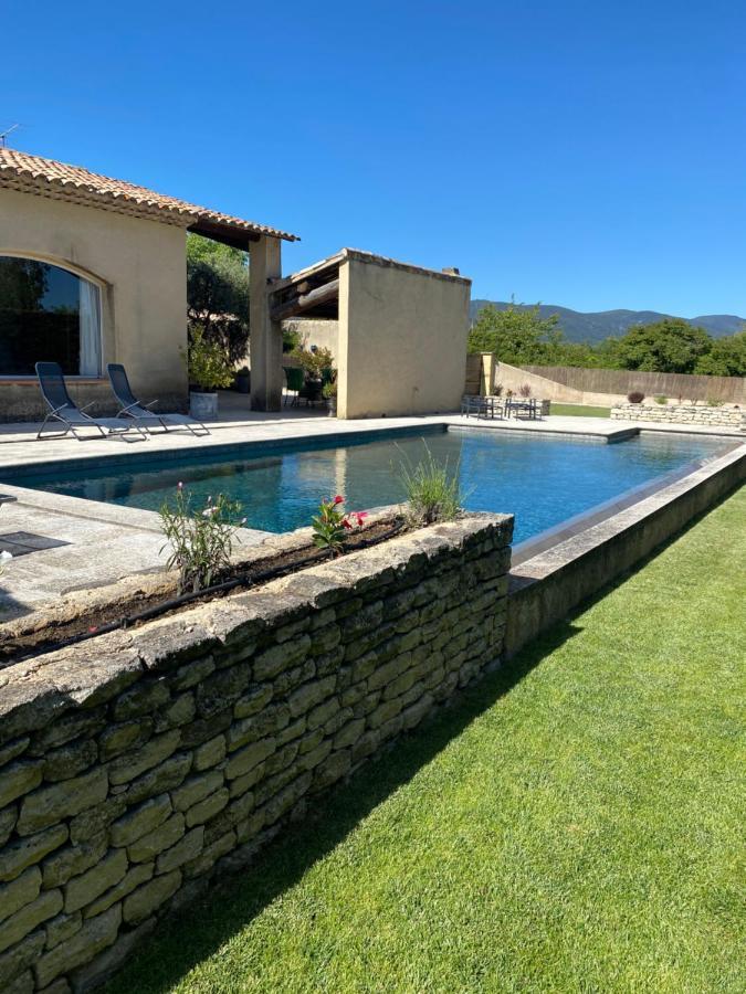 Villa dans le LUBERON à 2 km de LOURMARIN Lauris Esterno foto